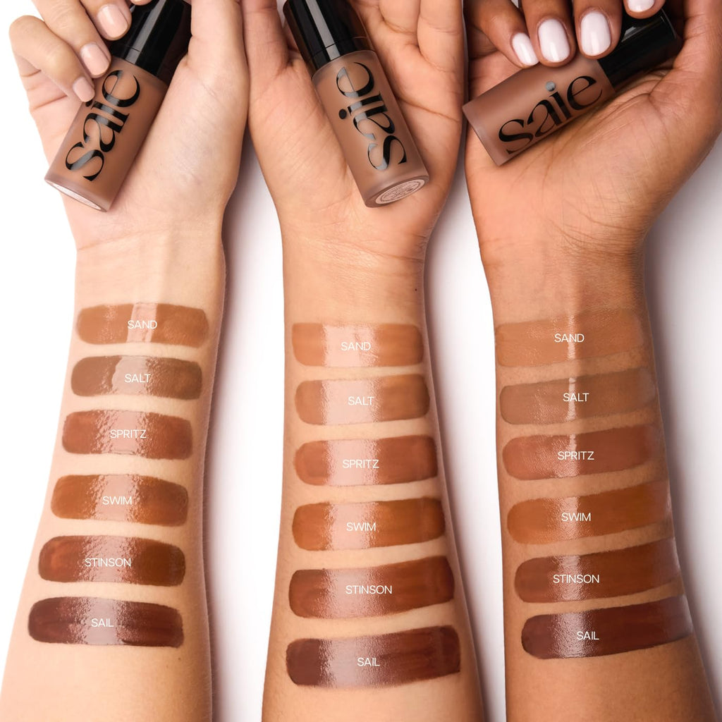 Dew Bronze Soft Focus + Liquid Contour enriched with vegetable glycerin for effortless blending and deep nourishment. Christmas gifts in size: